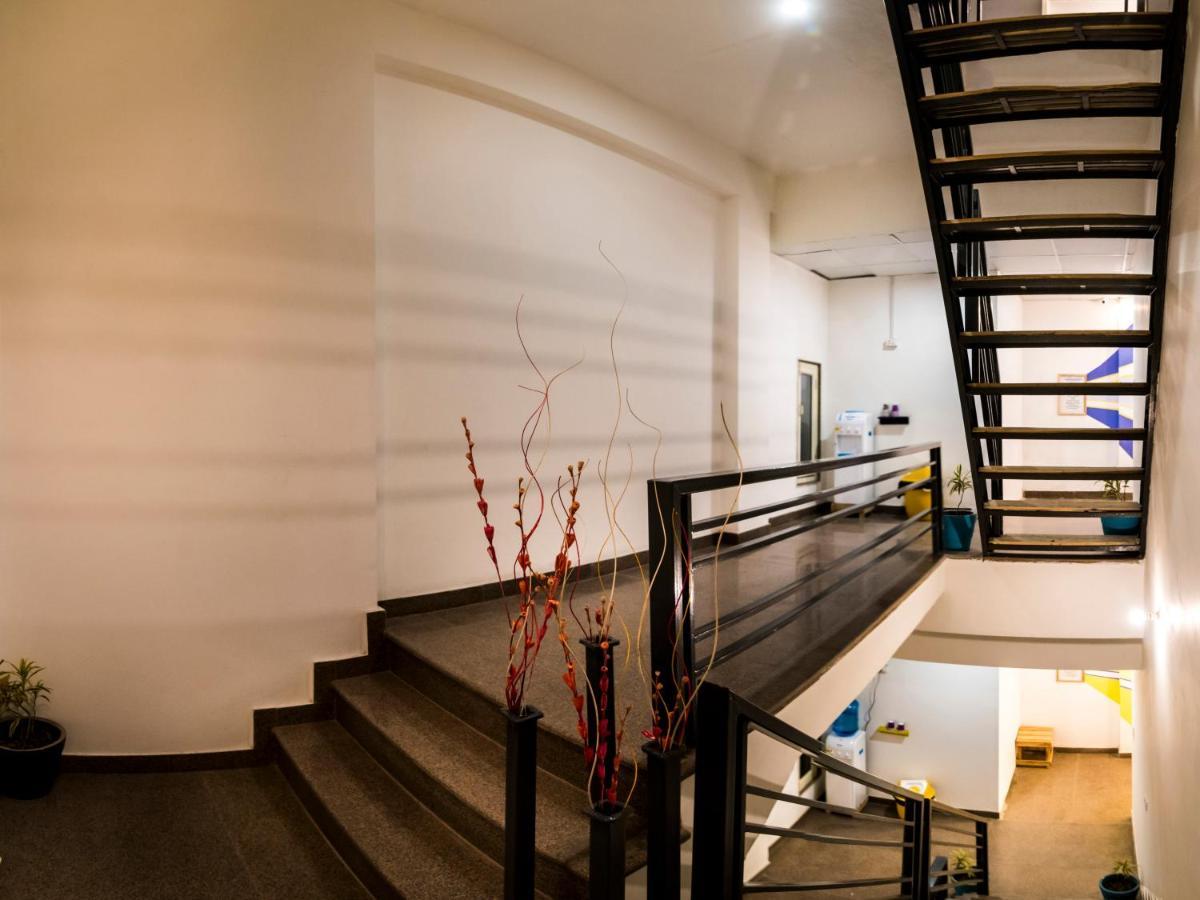 Gypsy Nest Hostel Agra  Bagian luar foto