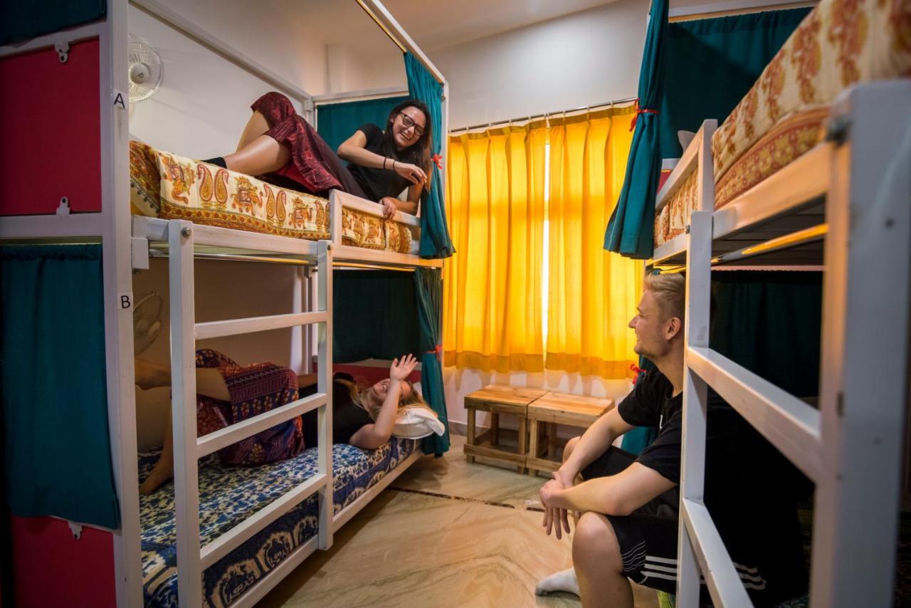 Gypsy Nest Hostel Agra  Bagian luar foto